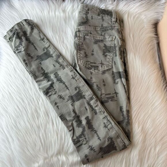 Free People Green & Khaki High Rise Skinny Long and Lean Jeans Size 26 - Picture 2 of 13